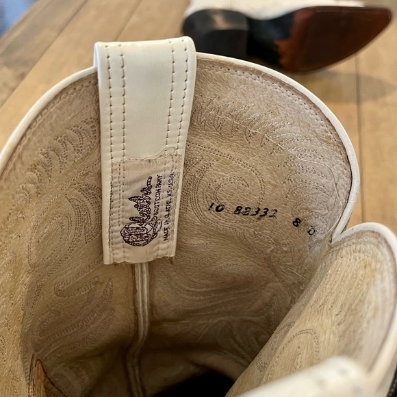 Olathe Vintage Cowgirl Boots! - Picture 12 of 16